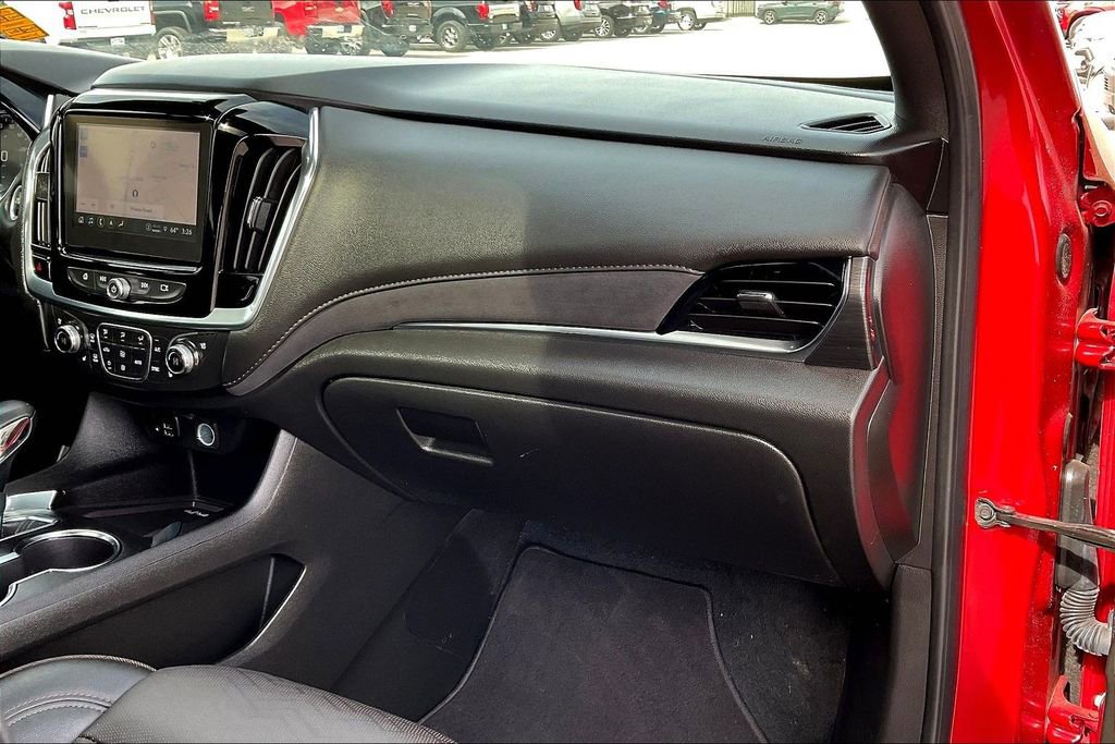 Used 2023 Chevrolet Traverse High Country image 16