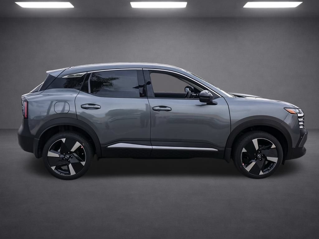 New 2026 Nissan Kicks SR FWD image 3