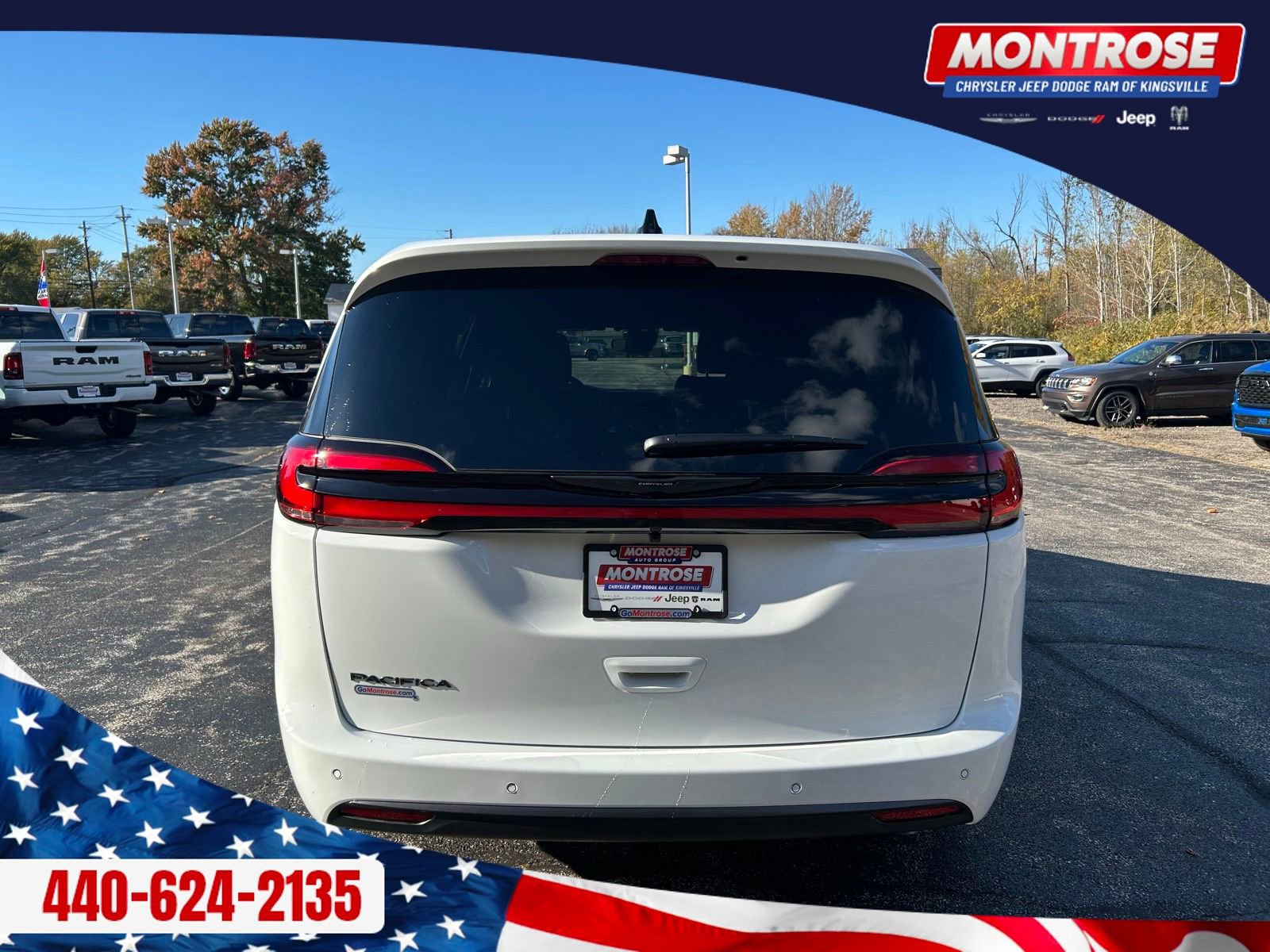 New 2026 Chrysler Pacifica Select image 4