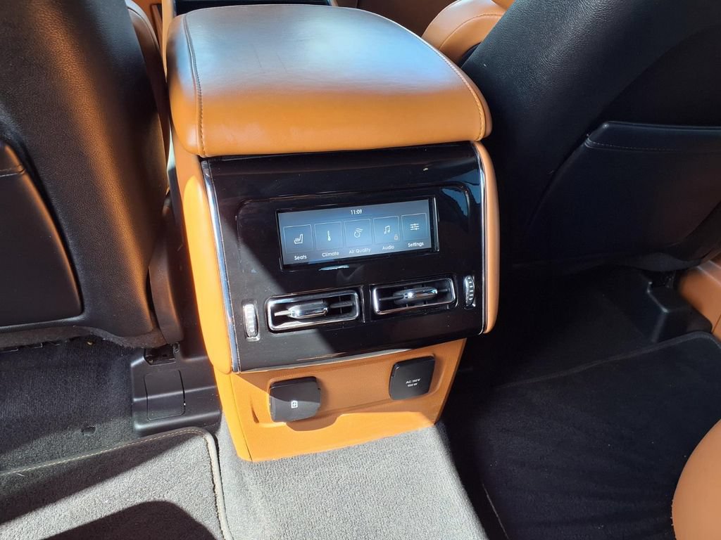 Certified 2023 Lincoln Aviator Black Label w/ Class IV Trailer Tow Package AWD/4WD image 16