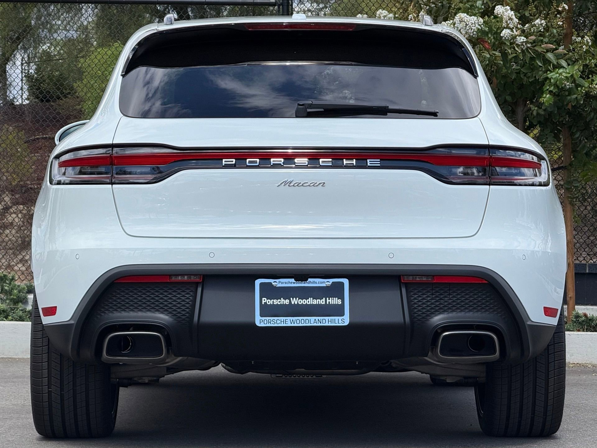 Used 2025 Porsche Macan image 6