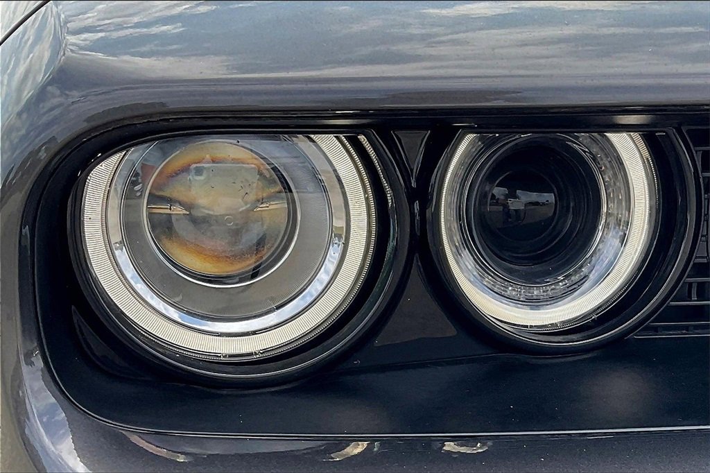 Used 2023 Dodge Challenger GT w/ Performance Handling Group image 28