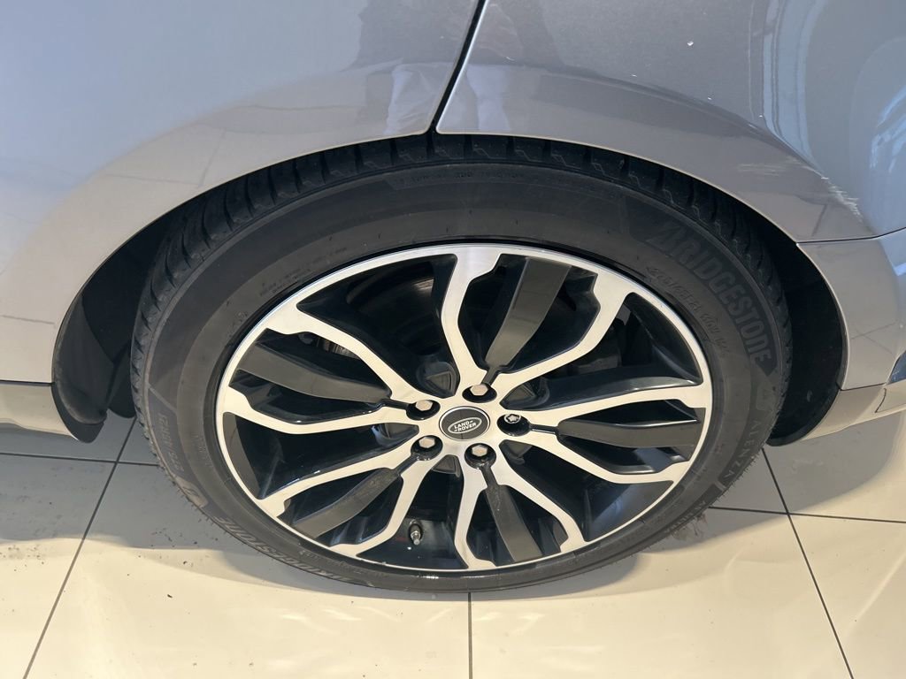 Certified 2021 Land Rover Range Rover Sport HSE Silver Edition image 21