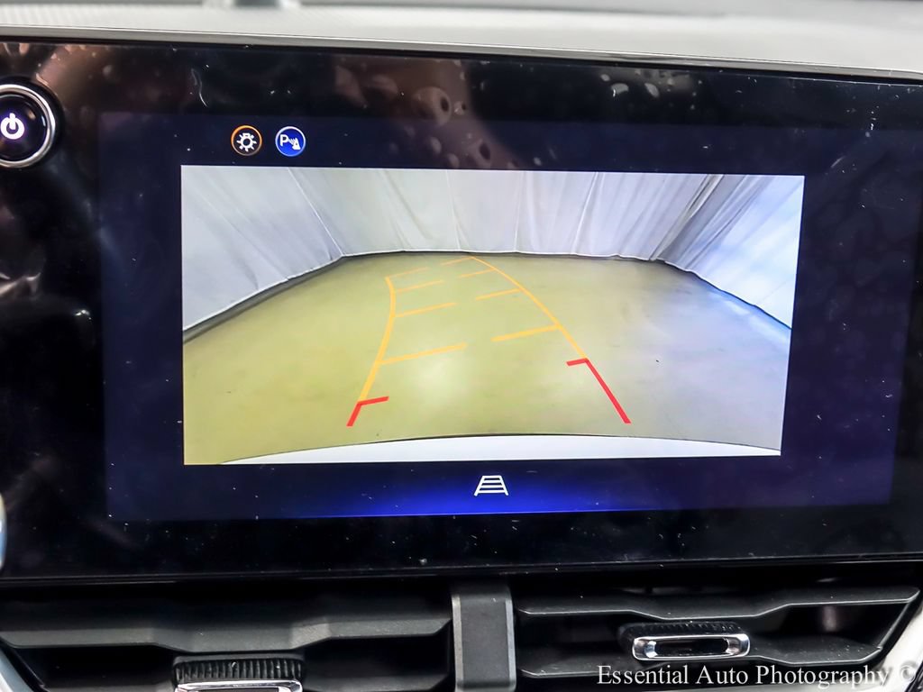 Used 2026 Chevrolet Equinox LT w/ LPO, Floor Liner Package FWD image 16
