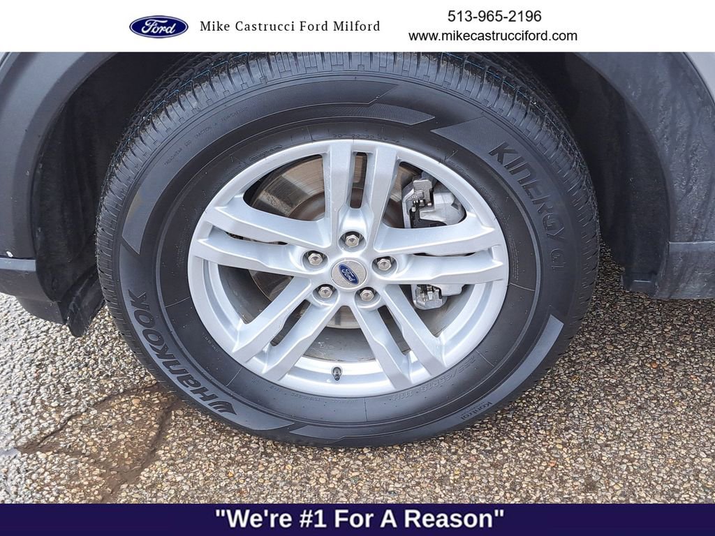 Certified 2022 Ford Explorer XLT w/ Equipment Group 202A image 9