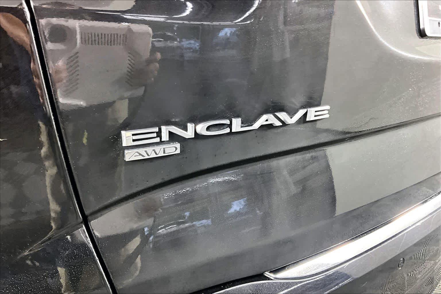 Used 2020 Buick Enclave Avenir w/ Avenir Technology Package AWD/4WD image 28