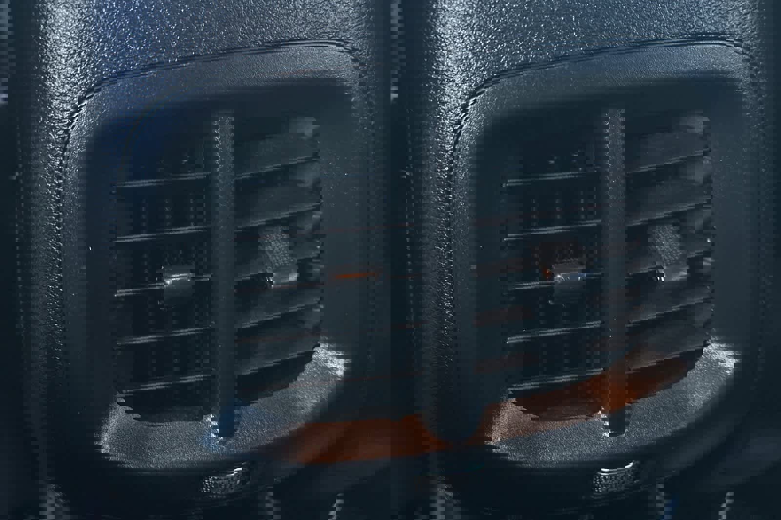 Used 2017 Jeep Cherokee Latitude image 15