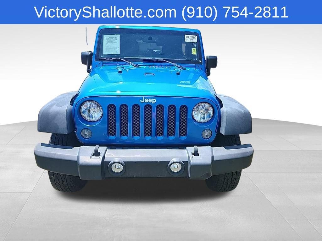 Used 2015 Jeep Wrangler Unlimited Rubicon w/ Max Tow Package AWD/4WD image 3