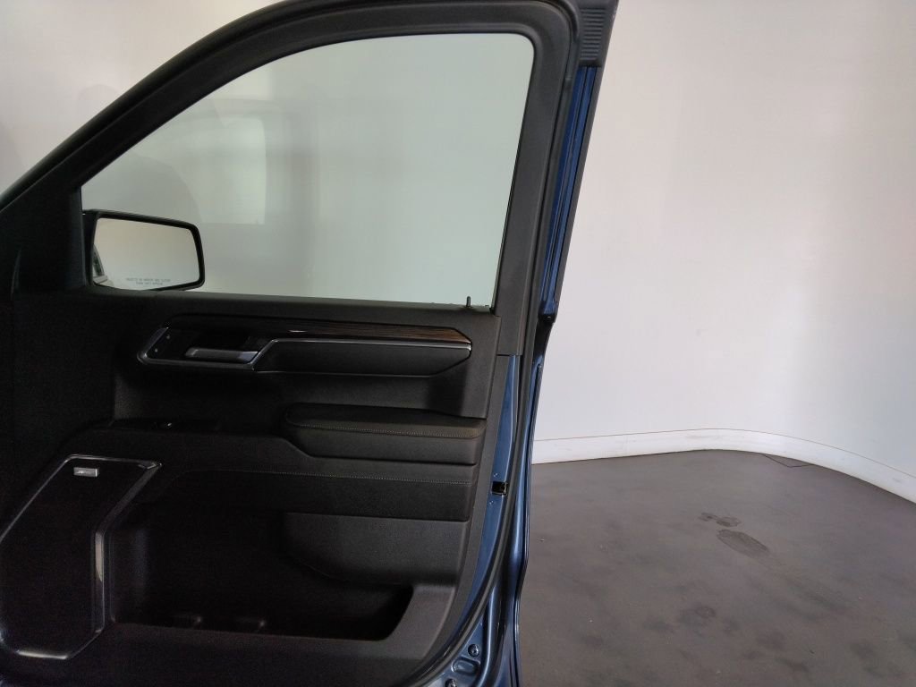 Used 2023 Chevrolet Silverado 1500 RST w/ Convenience Package II image 37