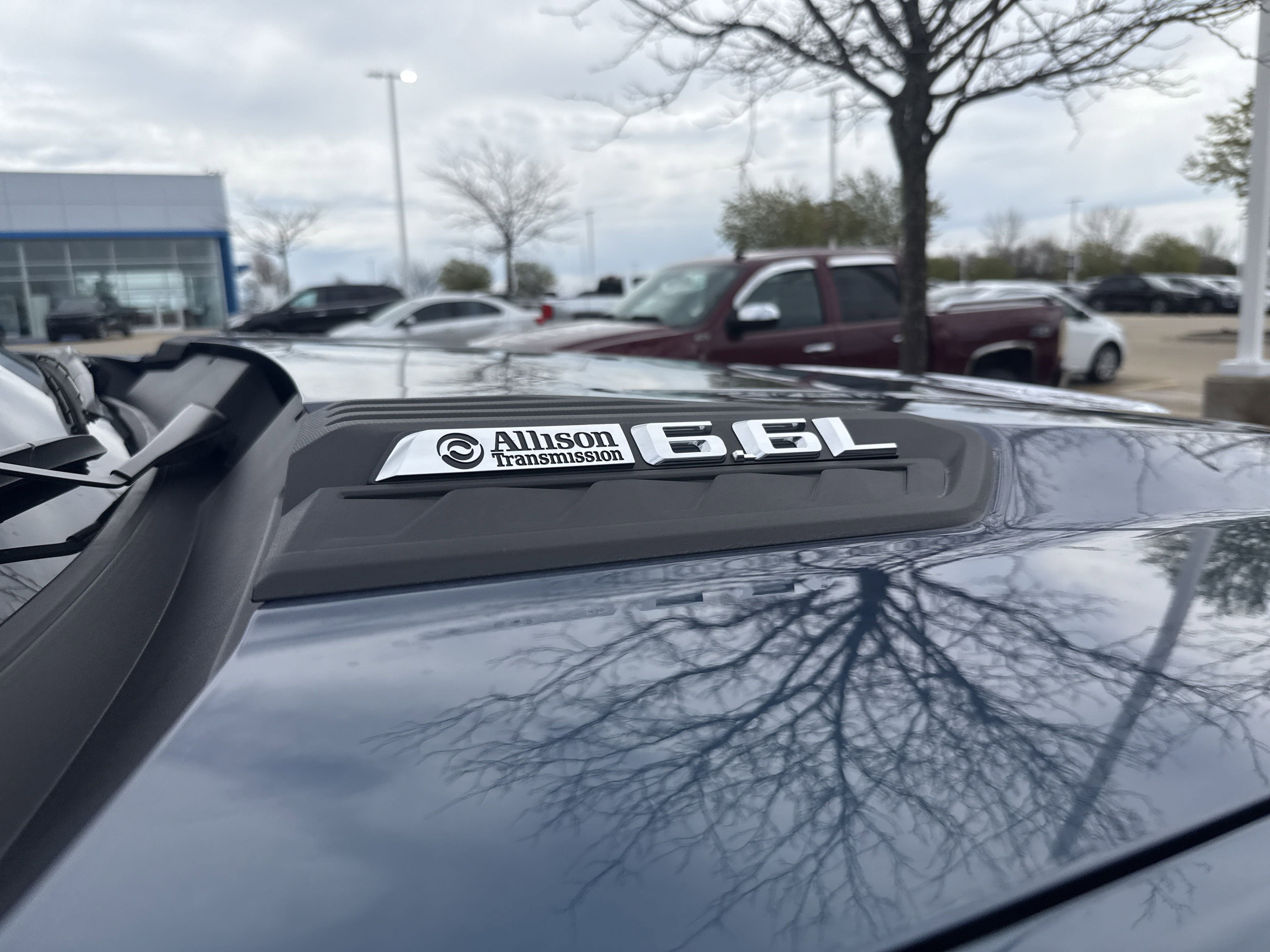 Used 2024 Chevrolet Silverado 3500 LTZ w/ LTZ Premium Package image 3