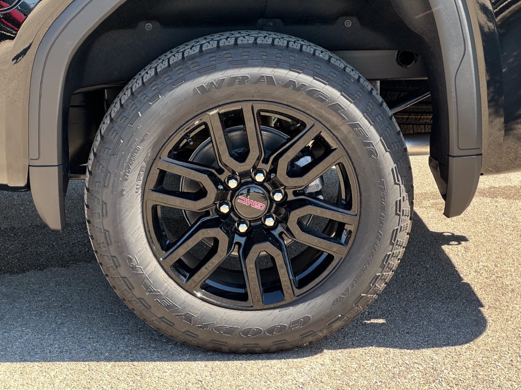 New 2026 GMC Sierra 1500 Elevation w/ Elevation Premium Package AWD/4WD image 28