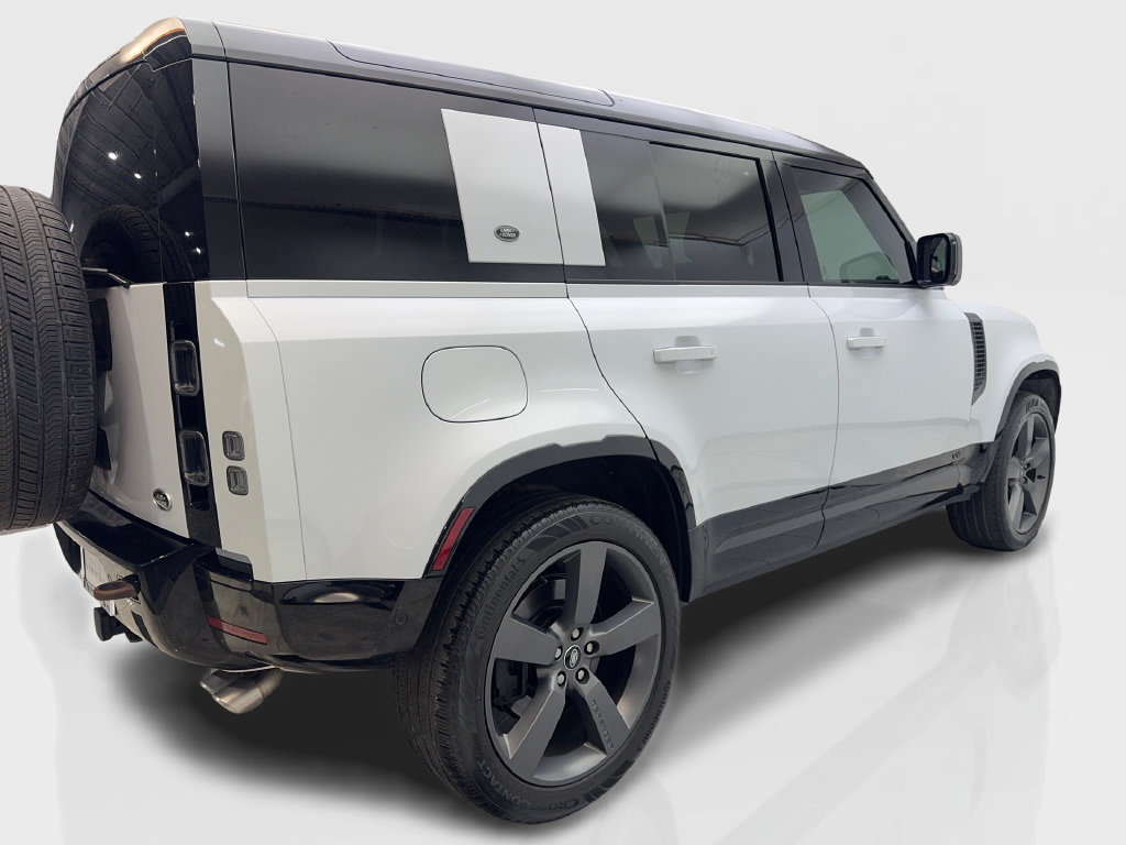 Used 2023 Land Rover Defender 110 V8 AWD/4WD image 15