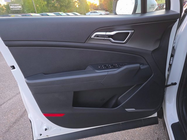 New 2026 Kia Sportage S image 23