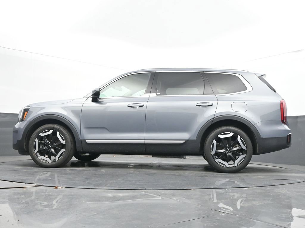 Used 2025 Kia Telluride S AWD/4WD image 50