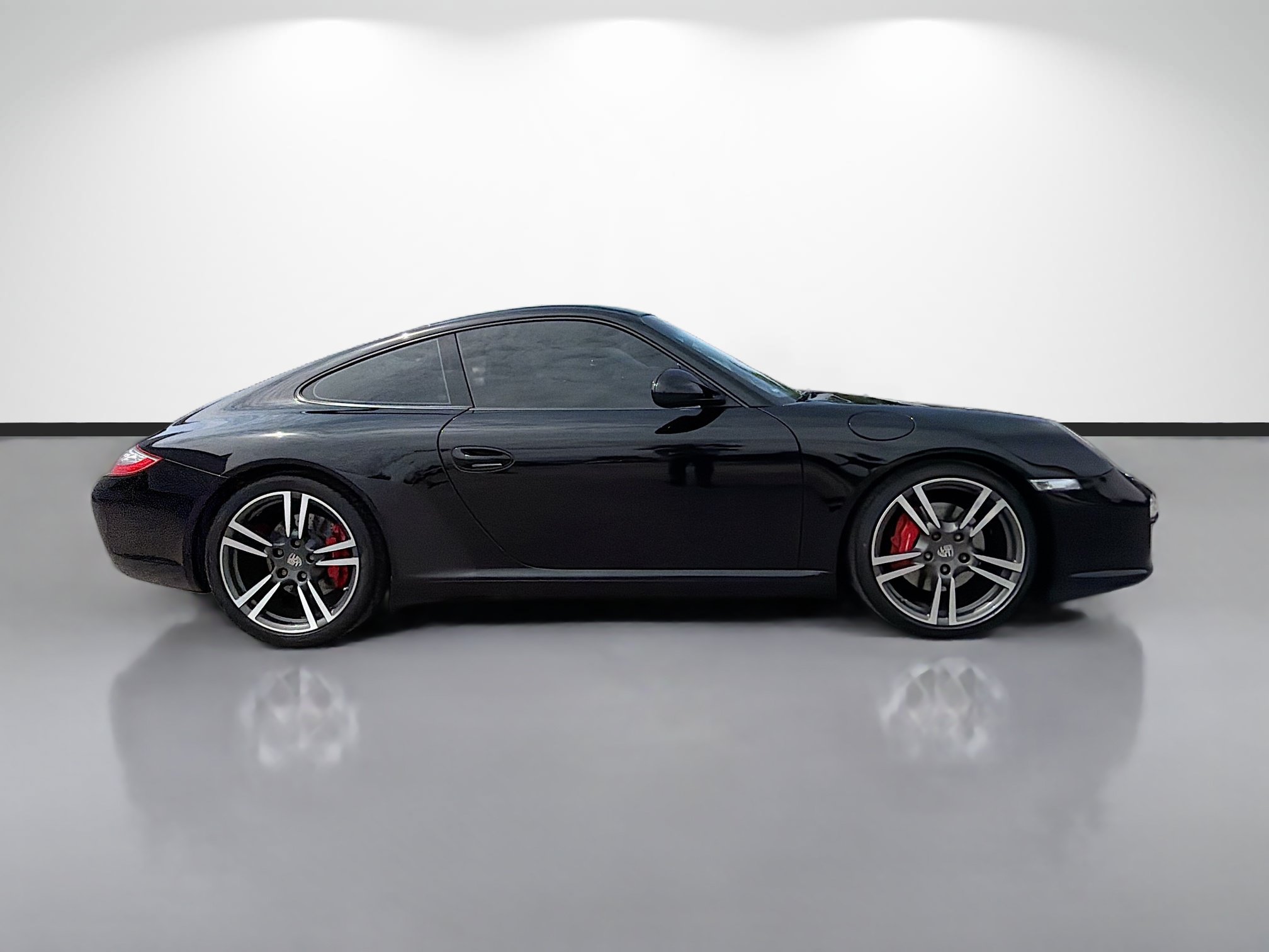 Used 2010 Porsche 911 Carrera S RWD image 2