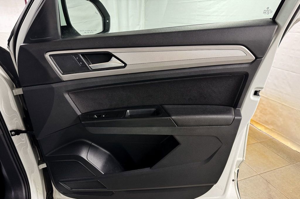 Used 2020 Volkswagen Atlas Cross Sport S image 15