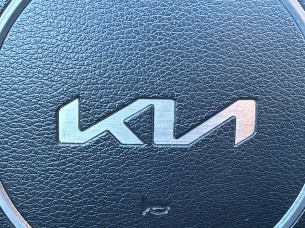 Used 2024 Kia Sportage LX AWD/4WD image 31