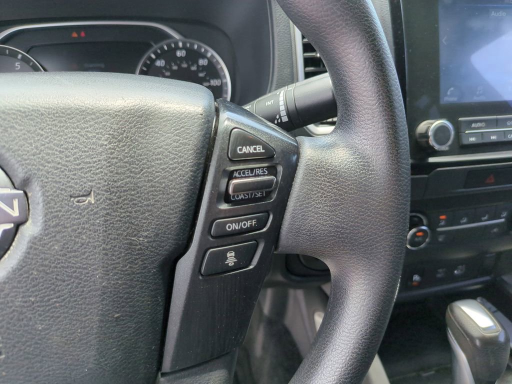 Used 2022 Nissan Frontier SV w/ Technology Package RWD image 31