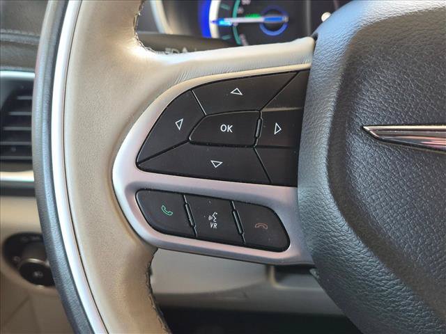 Used 2018 Chrysler Pacifica Limited w/ Advanced Safetytec Group FWD image 4