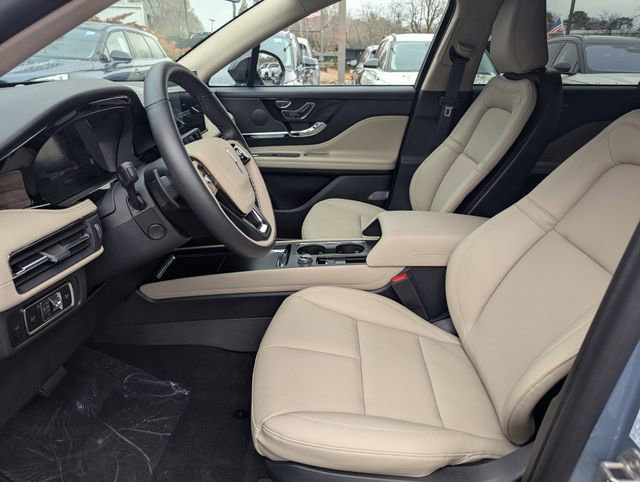 New 2026 Lincoln Corsair Reserve w/ Jet Appearance Package FWD image 18