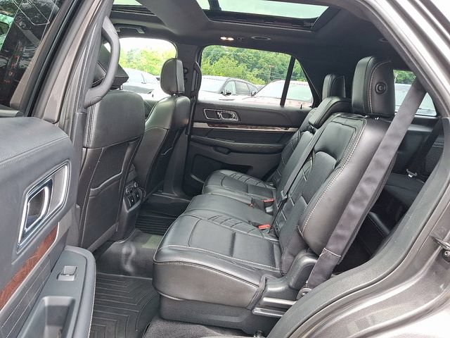 Used 2018 Ford Explorer Platinum AWD/4WD image 10