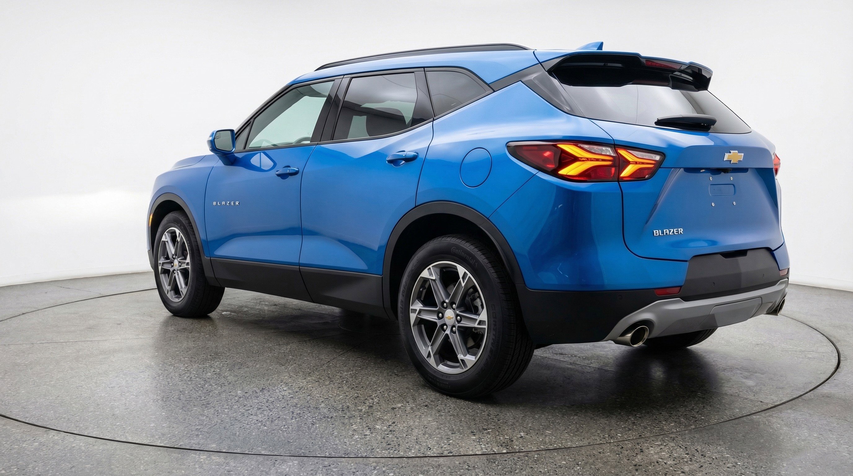 Used 2025 Chevrolet Blazer LT image 6