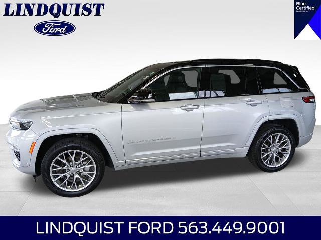 Used 2025 Jeep Grand Cherokee Summit AWD/4WD image 3
