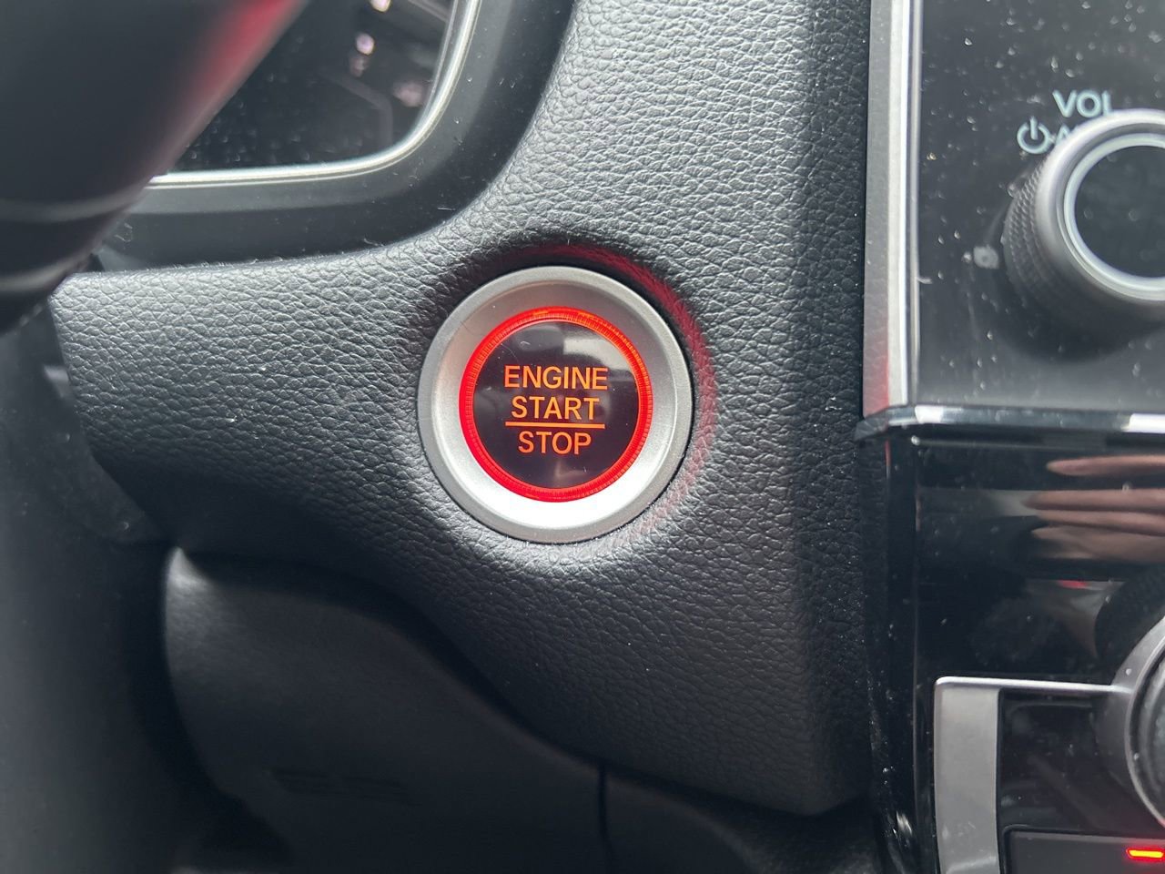 Used 2020 Honda CR-V Touring image 12