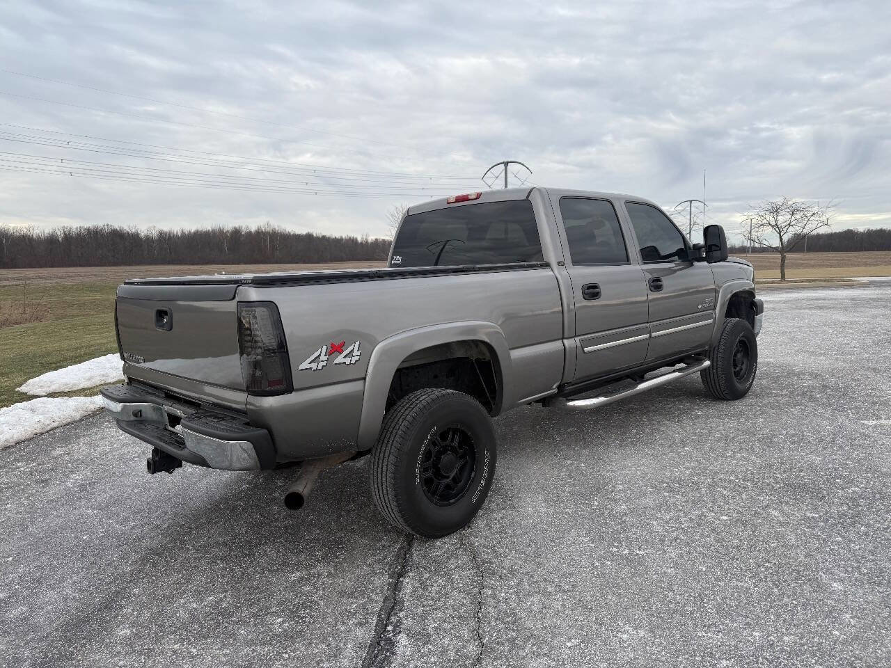 Used 2006 Chevrolet Silverado 2500 LT w/ Heavy-Duty Power Package image 5