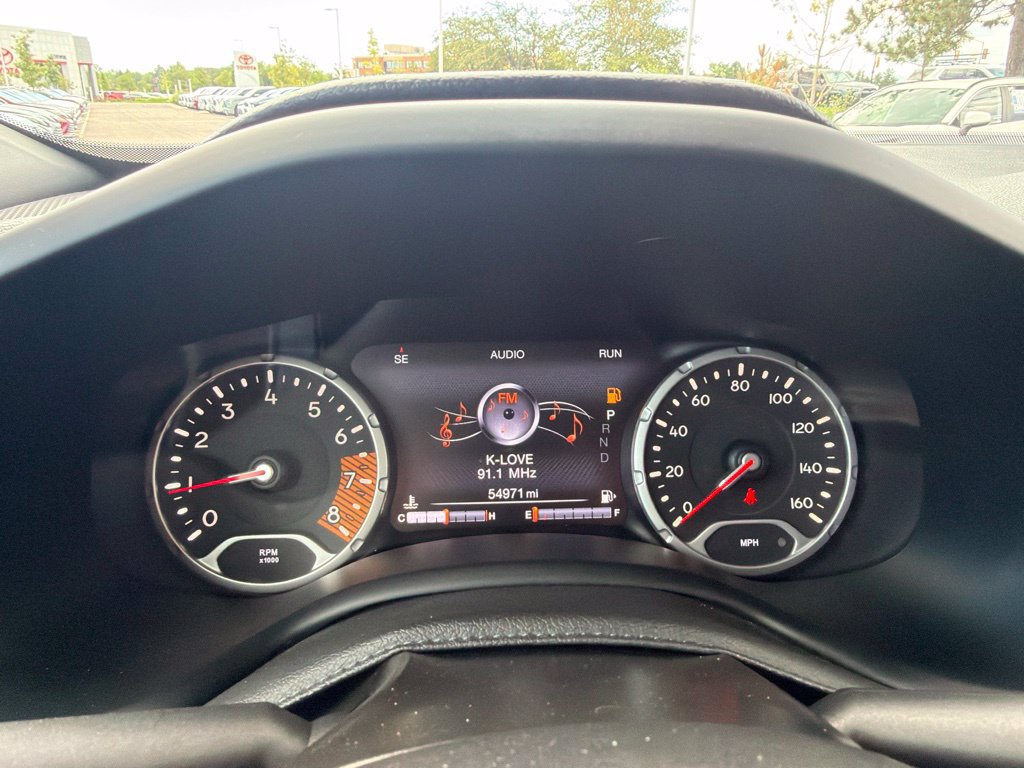 Used 2020 Jeep Renegade Trailhawk AWD/4WD image 28