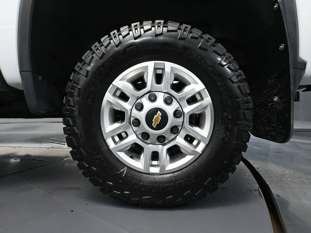 Used 2024 Chevrolet Silverado 2500 LT image 16