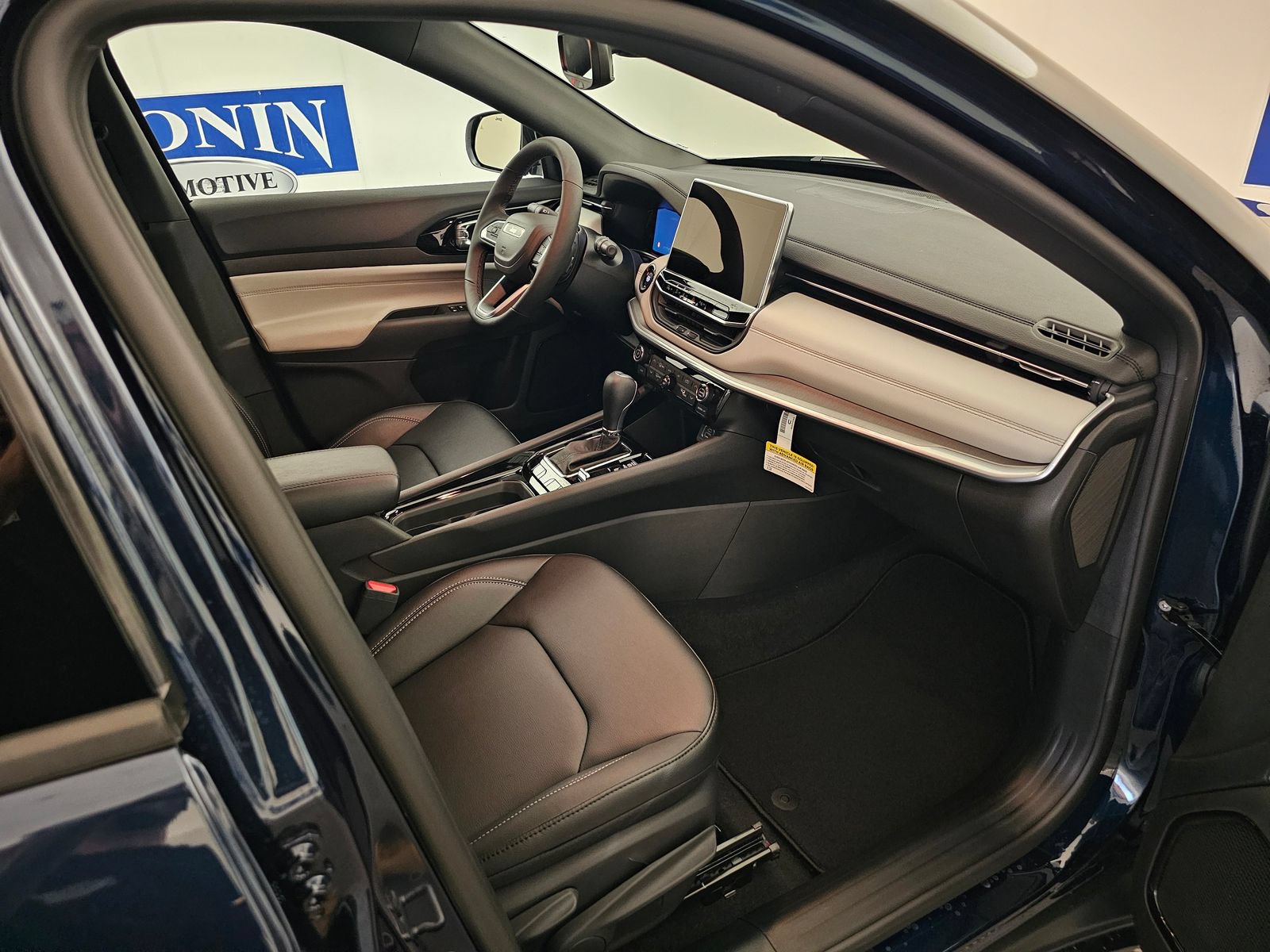 New 2026 Jeep Compass Limited AWD/4WD image 26