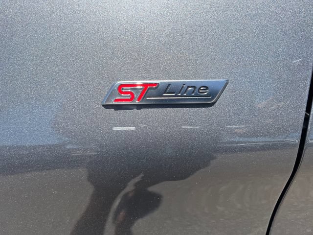 Used 2025 Ford Explorer ST-Line w/ Premium Package RWD image 3