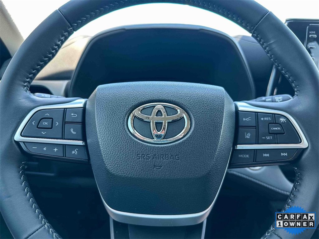 Used 2022 Toyota Highlander LE image 27