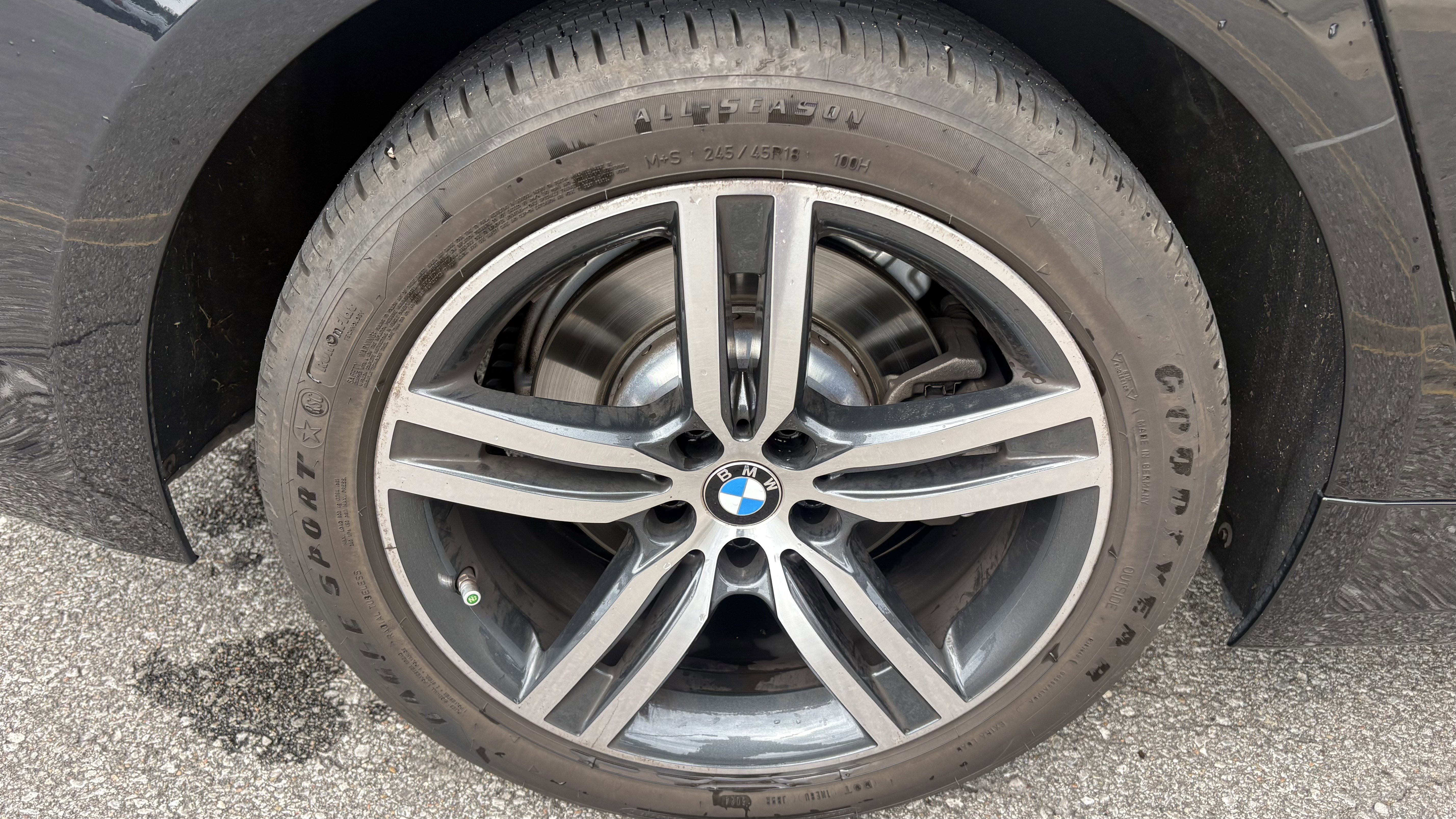 Used 2021 BMW 530i xDrive w/ Convenience Package AWD/4WD image 15