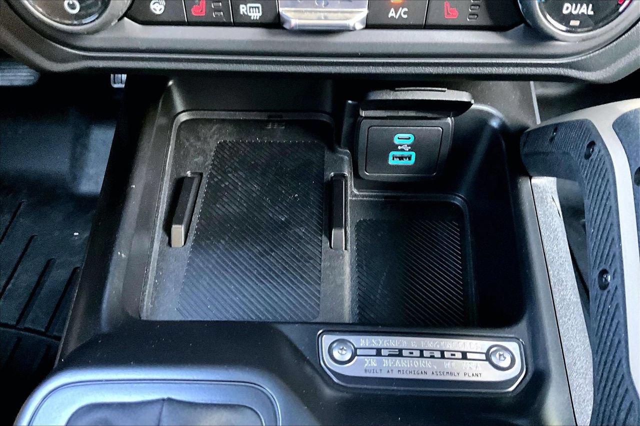 Used 2025 Ford Bronco Badlands AWD/4WD image 17