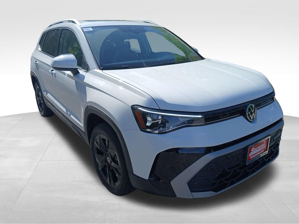 New 2026 Volkswagen Taos SE FWD image 7