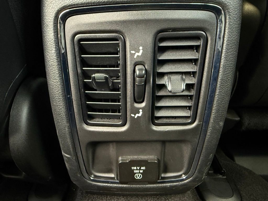 Used 2022 Jeep Grand Cherokee Laredo X image 12