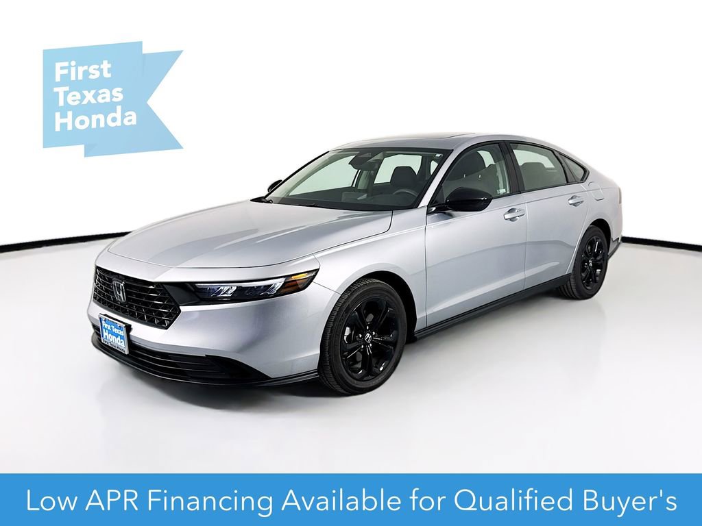 Certified 2025 Honda Accord SE image 3