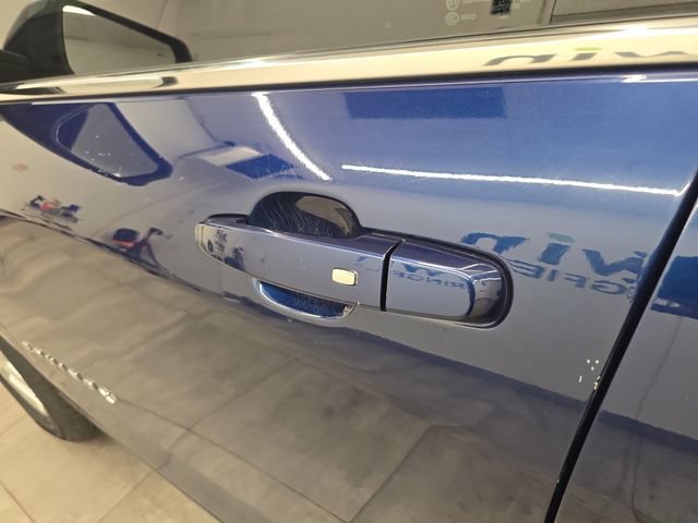 Used 2022 Chevrolet Equinox LT AWD/4WD image 19