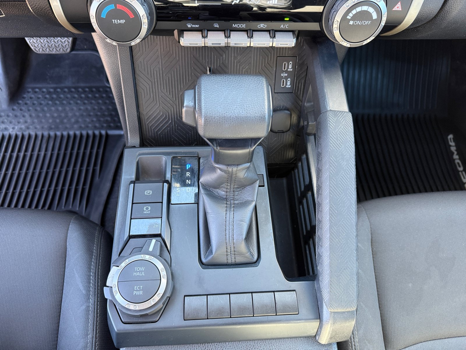 Used 2024 Toyota Tacoma SR5 AWD/4WD image 25