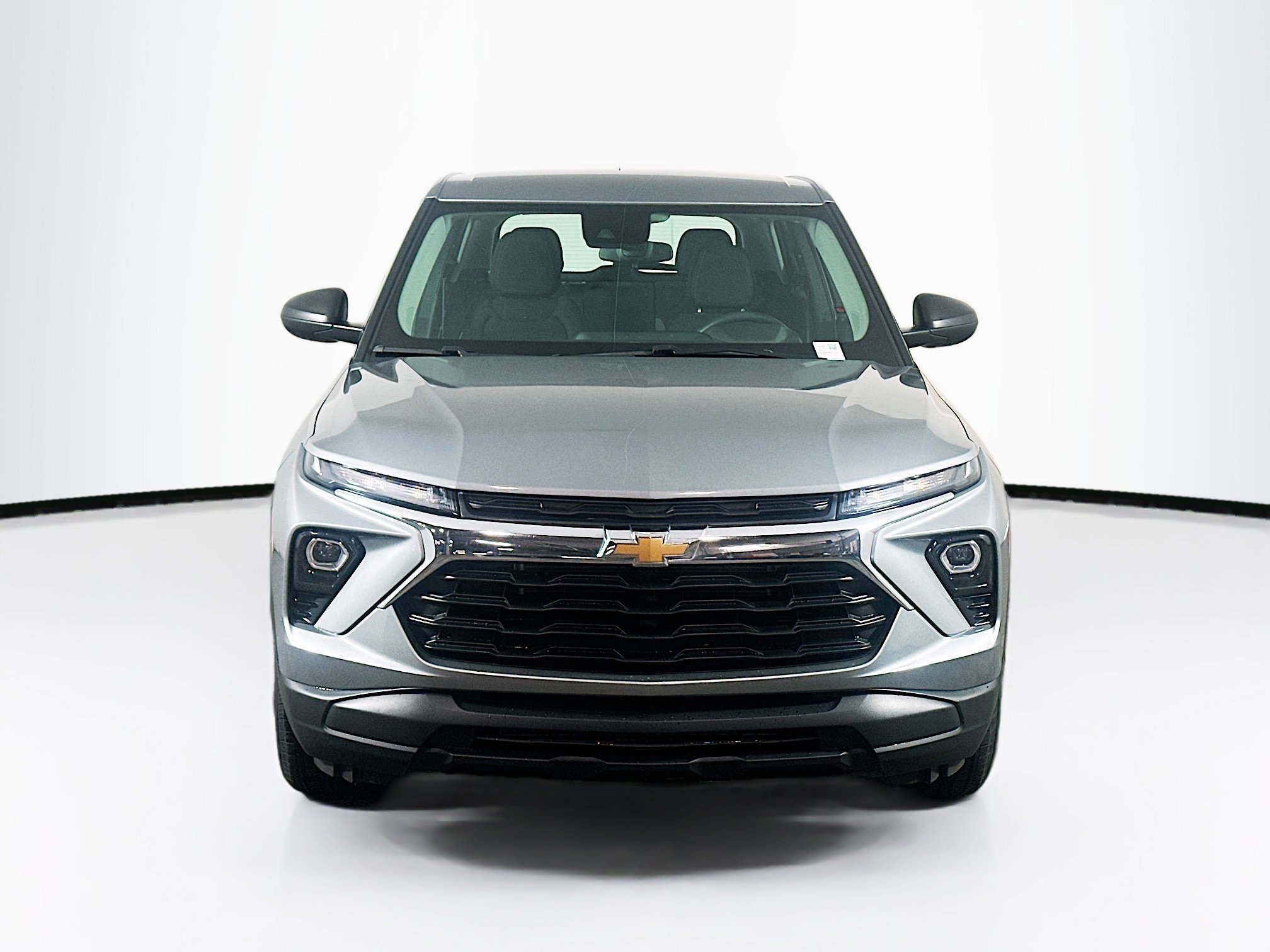 Used 2024 Chevrolet TrailBlazer LS FWD image 2