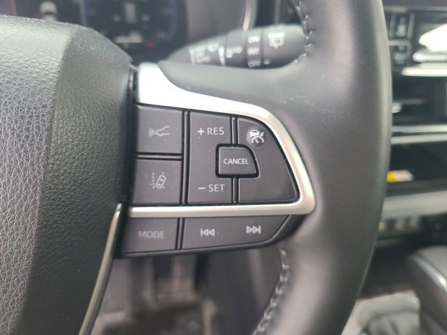 Used 2023 Toyota Highlander Platinum image 21