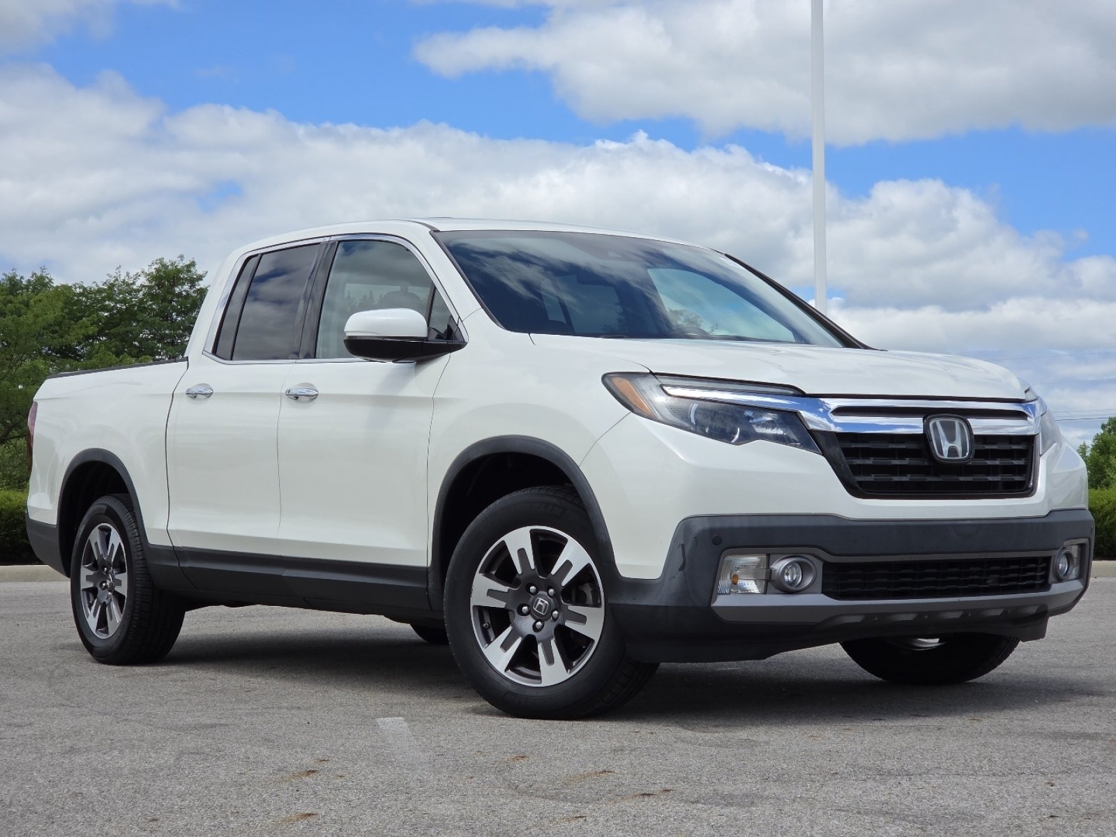 Used 2018 Honda Ridgeline RTL-E image 2