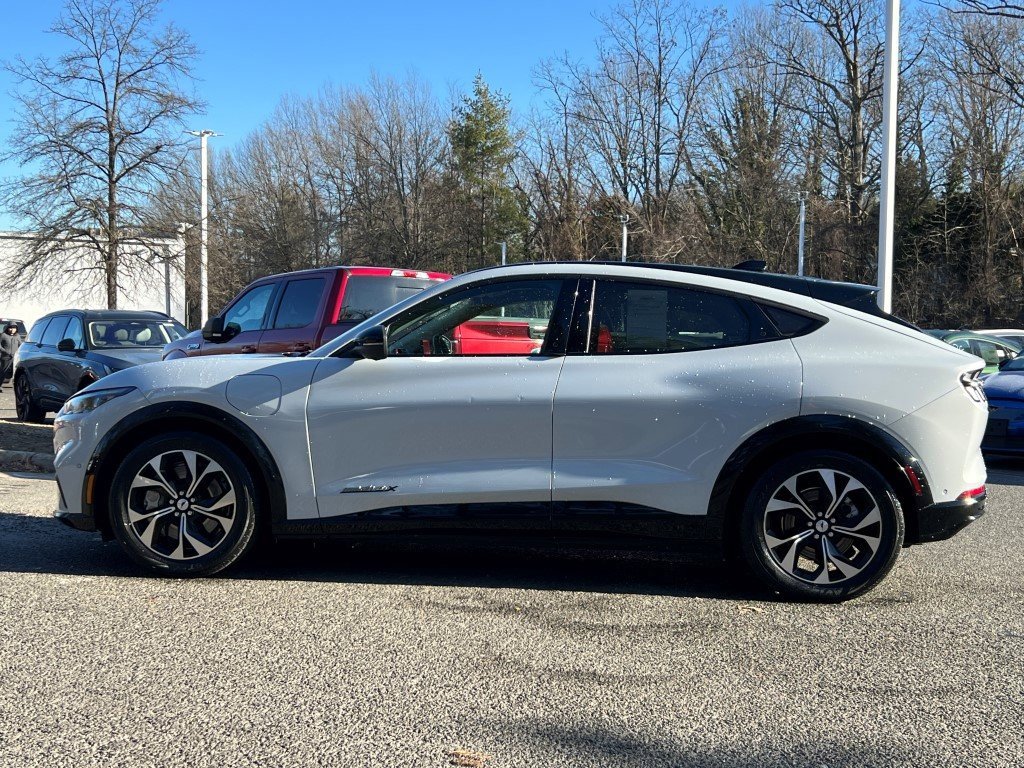 Used 2023 Ford Mustang Mach-E Premium image 3