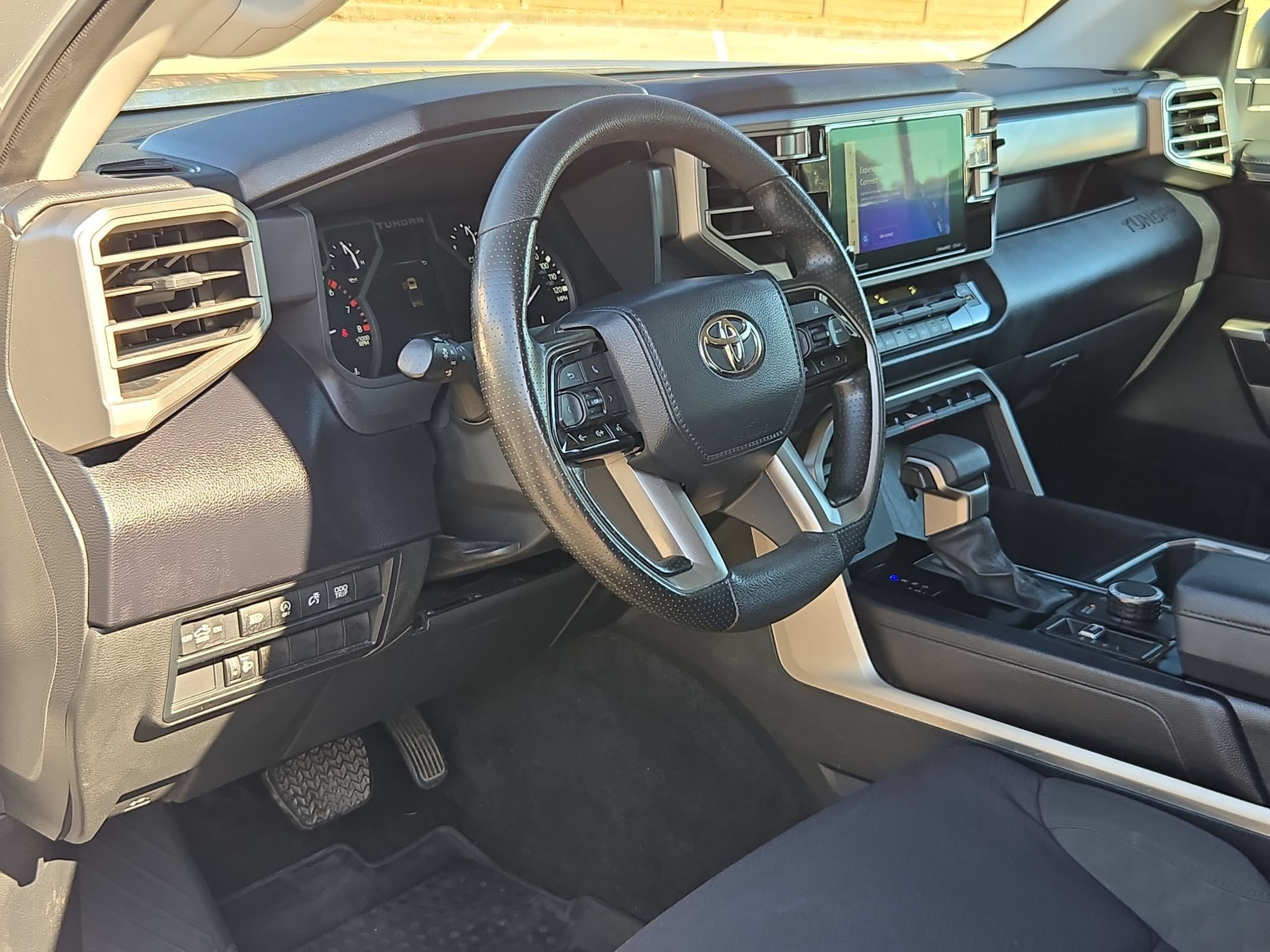 Used 2022 Toyota Tundra SR5 AWD/4WD image 12
