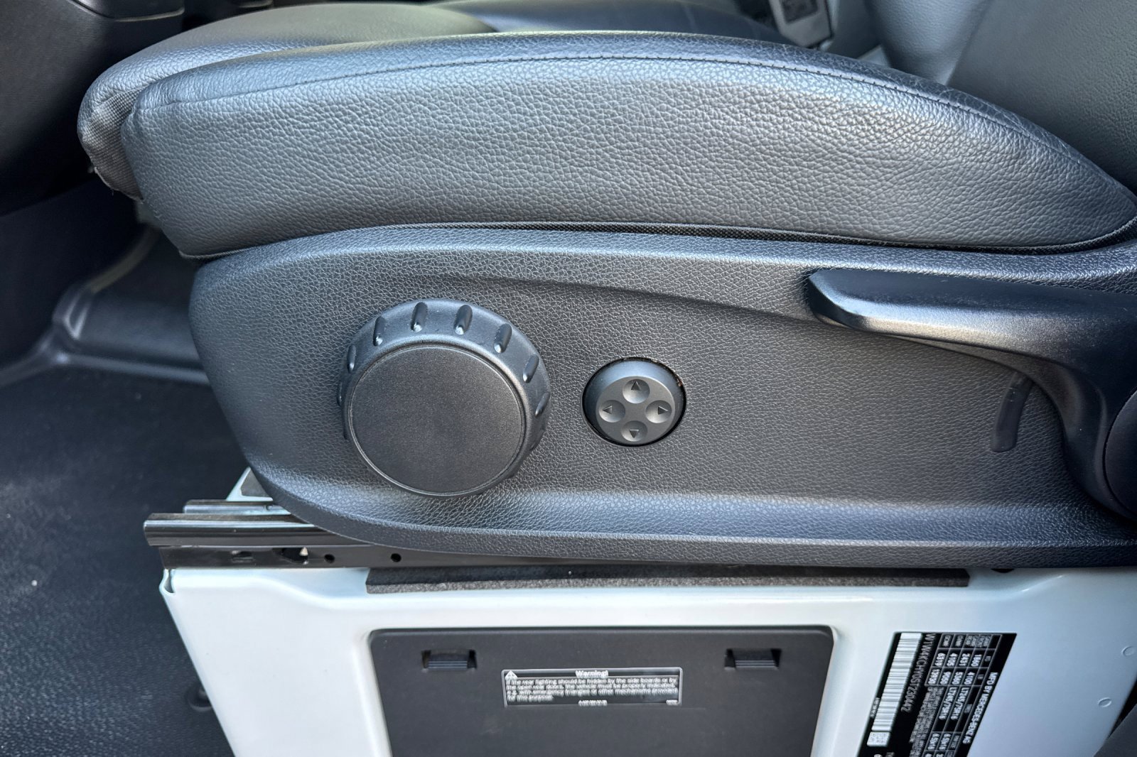 Used 2025 Mercedes-Benz Sprinter 2500 image 12