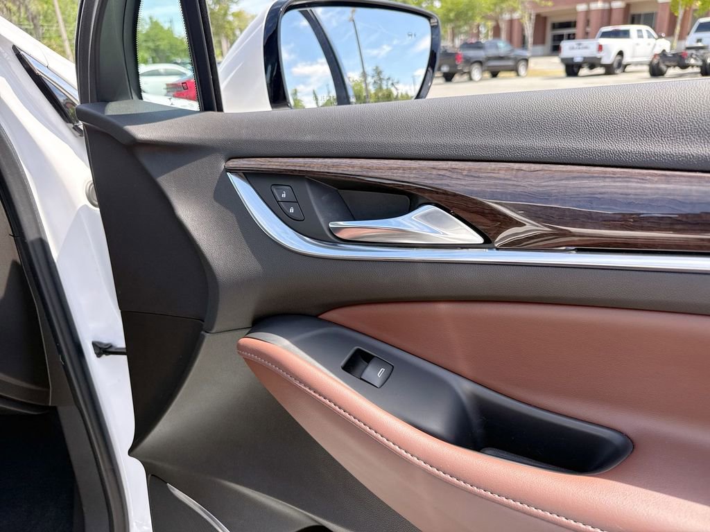 Used 2021 Buick Enclave Avenir w/ Avenir Technology Package image 26