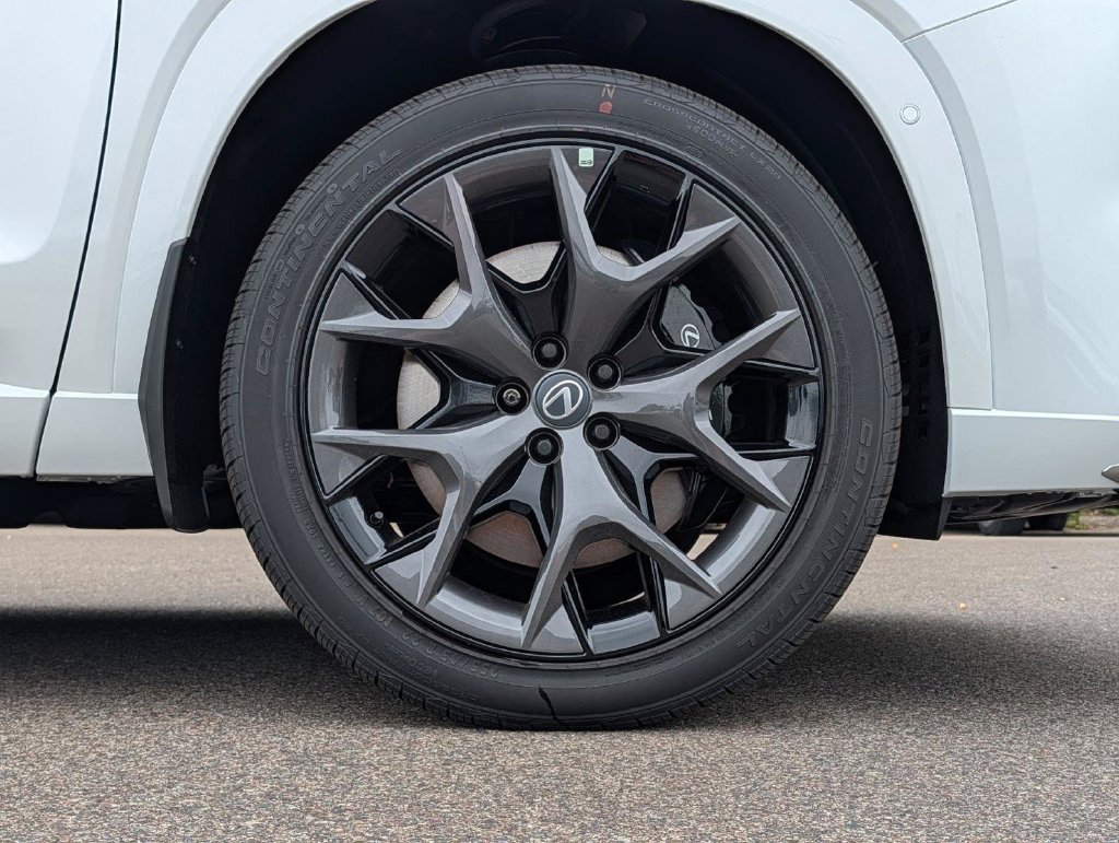 New 2026 Lexus TX 500h AWD w/ Technology Package image 8