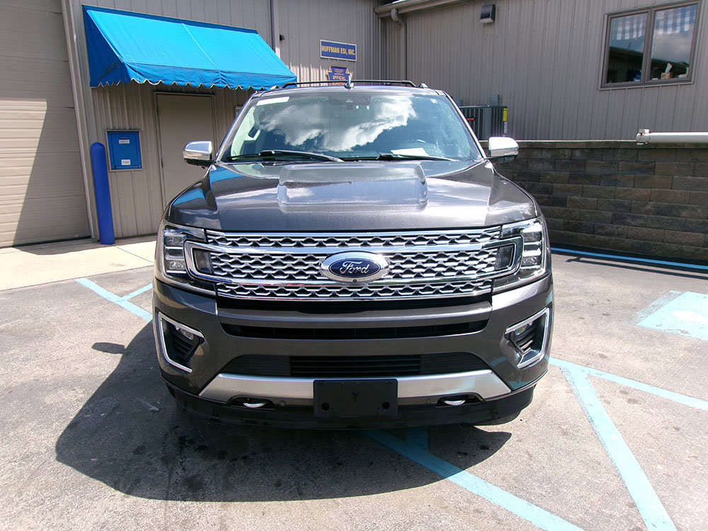 Used 2020 Ford Expedition Platinum image 2
